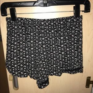 Flowery shorts